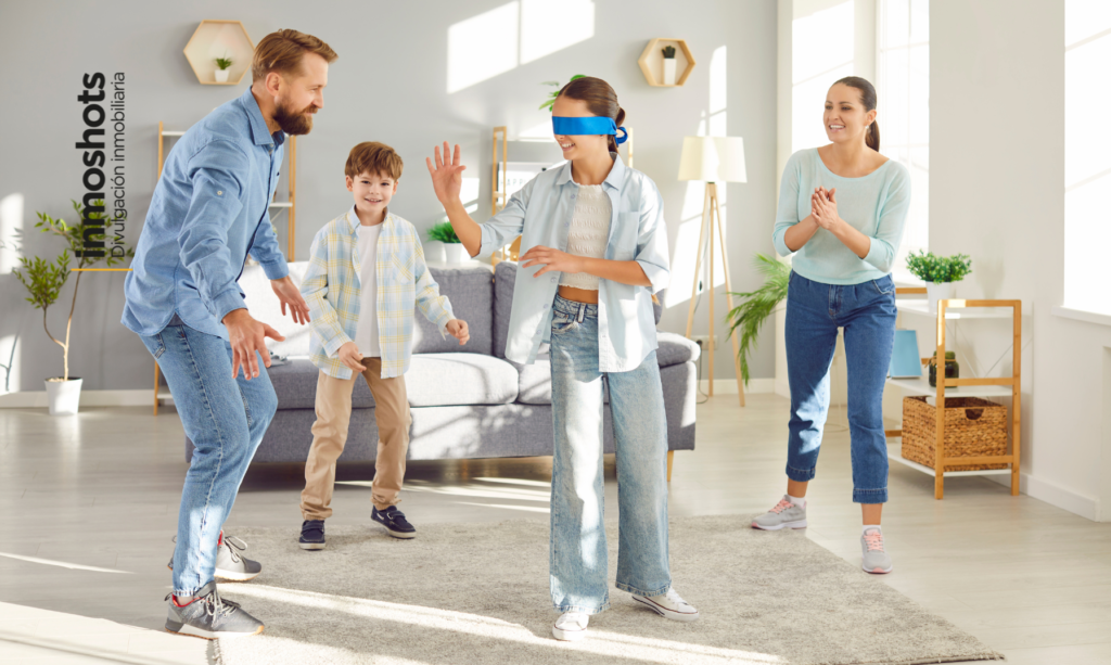 Comprar una casa es como el juego de la gallinita ciega